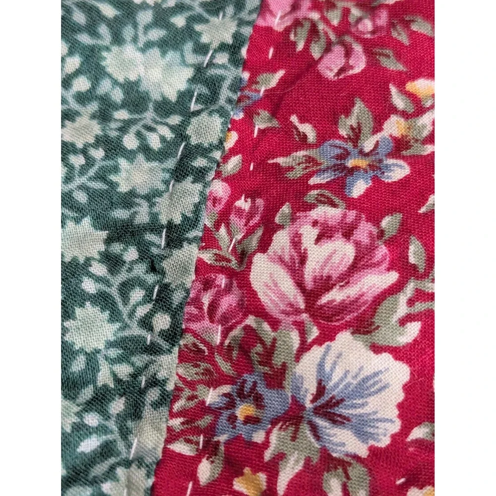 Vintage Handmade Floral Medallion Quilt 83x84 Cottagecore Bedding